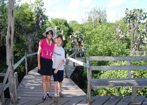 04-06-13_ Galapagos NP_Home to Lonesome George ¶֮-200010001.JPG