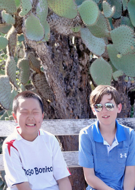 04-06-13_ Aiden-Xander-10001.JPG