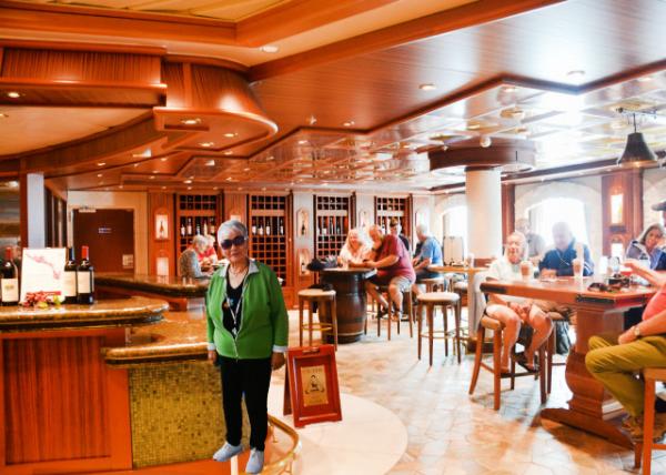 2023-08-15_Vines Bar0001.JPG