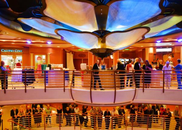 2023-08-15_Caribbean Princess Piazza0001.JPG