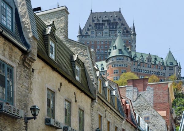 2017-05-28_Château Frontenac_Steeply Pitched Roofs, Massive Circular & Polygonal Towers & Turrets, Ornate Gables &  Dormers, and Tall Chimneys 픣޴AκͶ߅ǼAɽ픴ߴ󟟇-80001.JPG