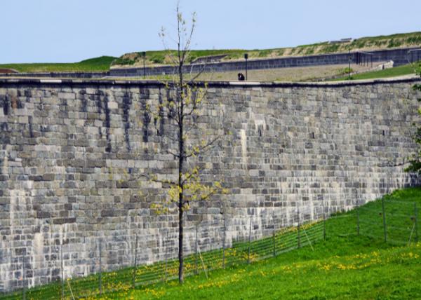 2017-05-28_Ramparts of Quebec City гǠ0001.JPG