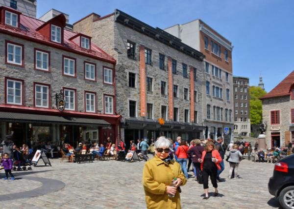 2017-05-28_Place Royale_Champlain Market г-10001.JPG