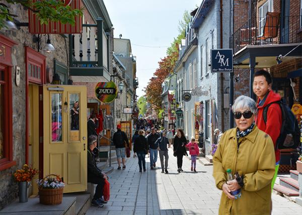 2017-05-28_Quartier Petit Champlain the Oldest commercial Stretches in North America-10001.jpg