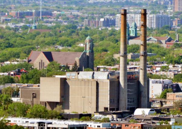 2017-05-27_Abandoned Incinerator Des Carrires or Incinerator #3 as a Major Household Waste Incinerator from 1931 to 1993.JPG