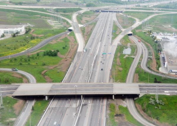 2017-05-27_Toronto Airport Hwy ׶0001.JPG