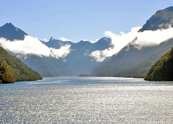 12-27-09_ Doubtful Sound_Wilmot Pass Īͨ-40001.JPG