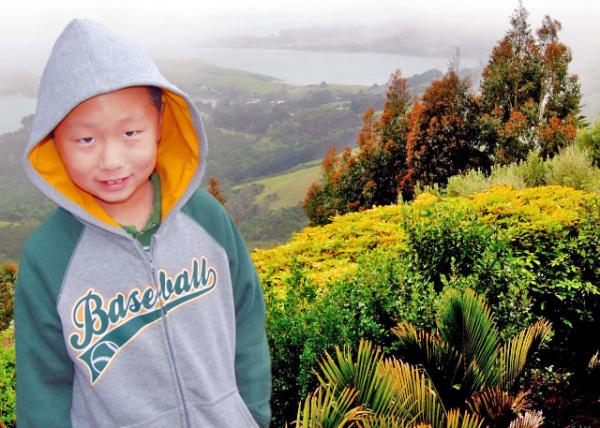 12-26-09_ Overveiw of Otago Peninsula from South Seas Garden @ Larnach Castle 뵺-10001.jpg