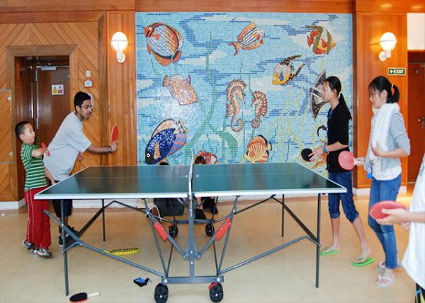 12-26-09_ Fun Zone_Ping Pong-3.jpg