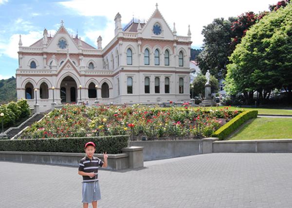 12-24-09_ Parliament Library ͼ0001.JPG