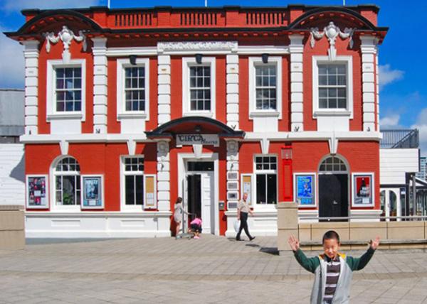 12-24-09_ Circa Theatre Cafe & Bar ɪԺ͹0001.JPG