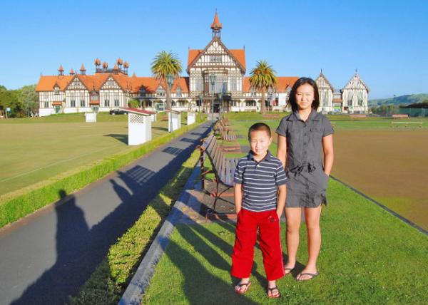 12-20-09_ Rotorua Museum of Art & History ɽʷ-2.JPG