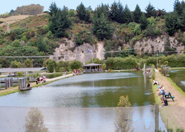 12-20-09_ Prawn Fishing Ϻ.jpg