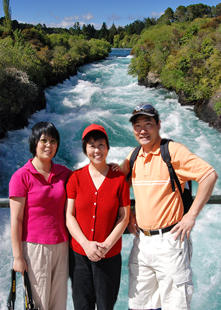 1755906628504725.jpg 12-20-09_ Waikato River, the Longest River in New Zealand 流水河·新西兰最长的河流-10001.jpg