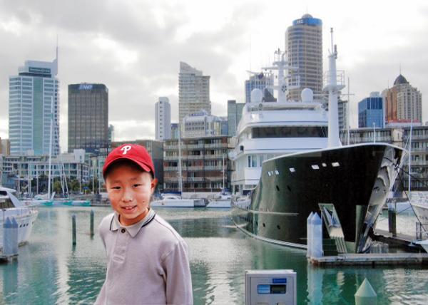 12-18-09_ Yacht @ Viaduct Basin, a Residential, Commercial & Entertainment Precinct-10001.jpg