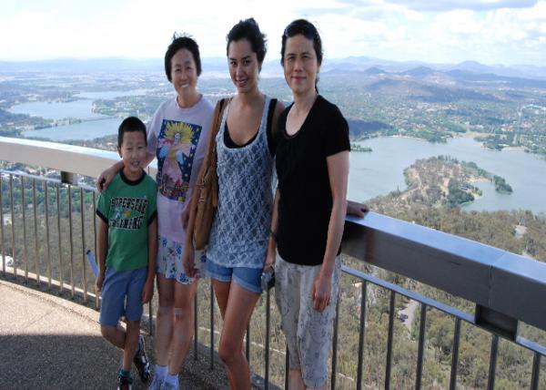 01-05-10_ Canberra Viewed from Black Mtn-20001.jpg