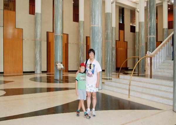 01-05-10_ Parliament House w the Columns Supposedly Representing an Eucalyptus Forest.jpg