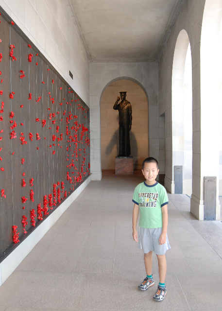 01-05-10_ Australian War Memorial_Roll of Honor ʿ-10001.JPG
