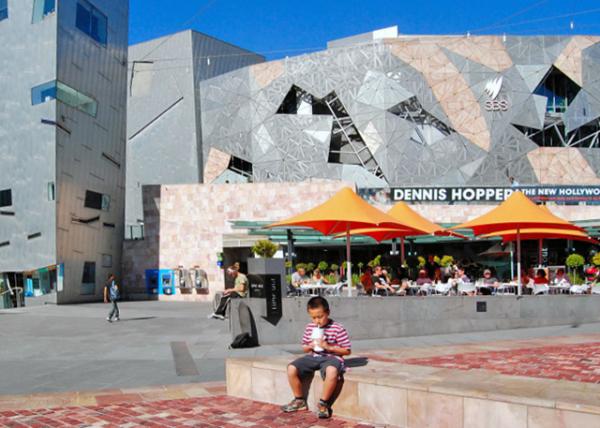 01-06-10_ Federation Square_The Alfred Deakin Building ׵¡Ͽϴ¥0001.JPG