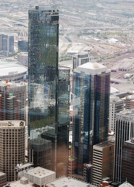 01-02-10_ Bldg_Rialto Towers in 1986.jpg