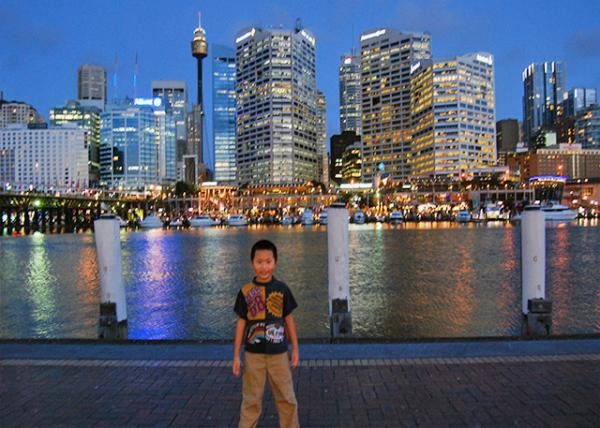 01-11-10_ Darling Harbour @ Night.JPG