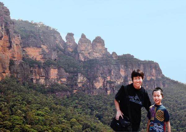 01-07-10_ 3 Sisters Formed by Land Erosion @ Echo Point Lookout ط绯-10001.jpg