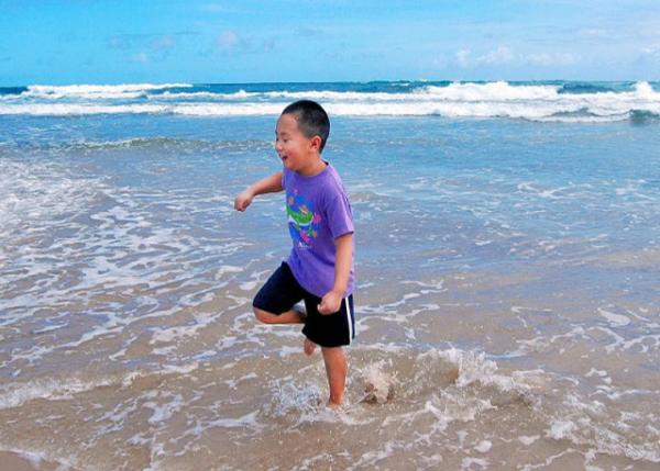 01-30-08_ Barbados-Bathsheba Beach_Wade against Atlantic Strong Undertow Currents & Powerful Waves ʾŮ̲ۏڴǿ֮-10001.JPG