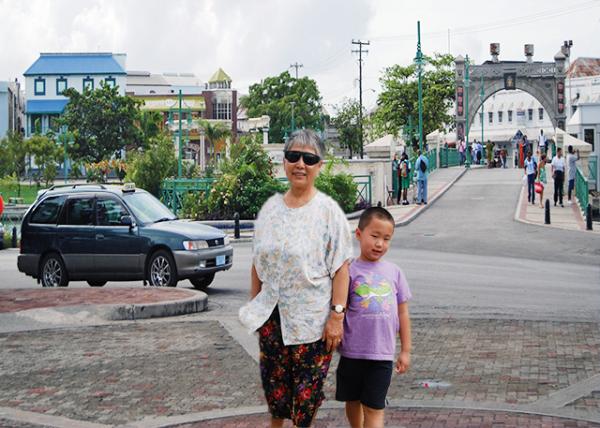 01-30-08_ Bridgetown_Chamberlain Bridge Spanning the Careenage ١Ų״ź޴վ-10001.jpg