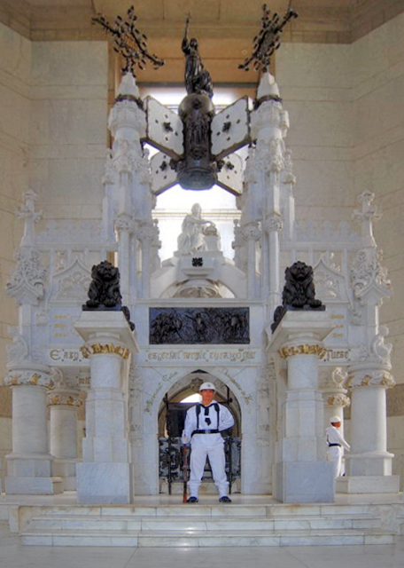 02-02-08_ Santo Domingo-Tomb of Christopher Columbus ˹иײ֮Ĺ0001.JPG