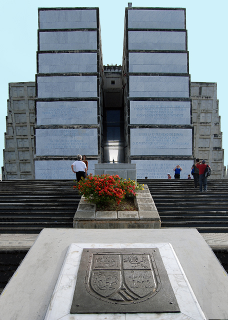 02-02-08_ Santo Domingo-Lighthouse to Columbus-20001.jpg