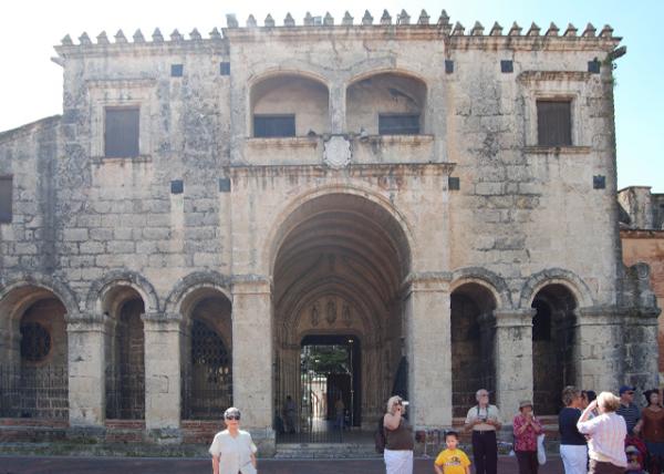 02-02-08_ Santo Domingo-Cathedral of Santa Maria of the Incarnation-10001.JPG