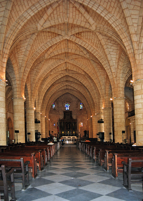 02-02-08_ Santo Domingo-Cathedral of Santa Maria of the Incarnation Interior of the 1st Cathedral of America, Highlighting the Ribbed Vaults0001.JPG
