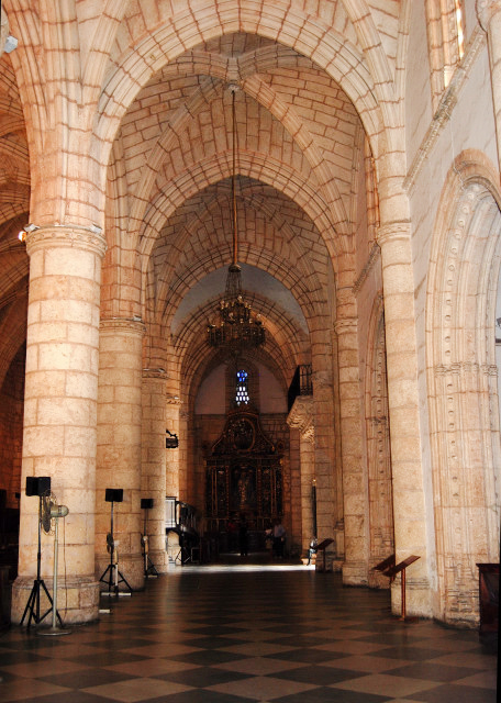 02-02-08_ Santo Domingo-Cathedral of Santa Maria of the Incarnation-110001.JPG