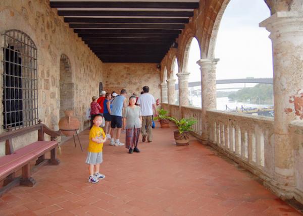 02-02-08_ Santo Domingo-Columbus Palace_Balcony ̨-60001.JPG