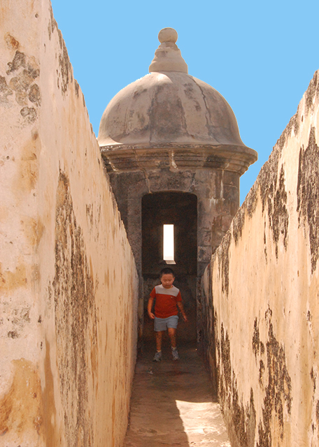 02-04-08_ San Juan-Castillo San Felipe del Morro_Garita t-30009.JPG