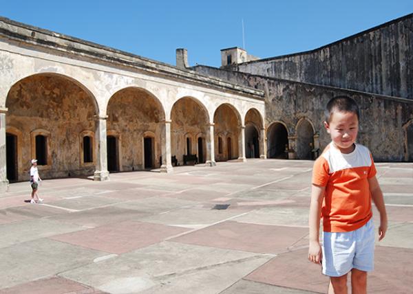 02-04-08_ Fort San Cristobal_Barracks Ӫ-80001.jpg