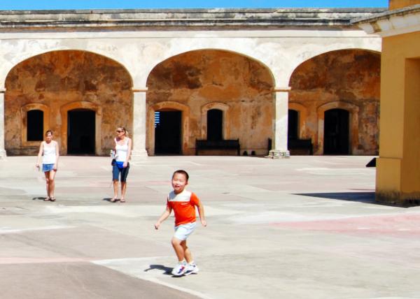 02-04-08_ Fort San Cristobal_Officer Quarters ʥ˹иӪ0001.JPG