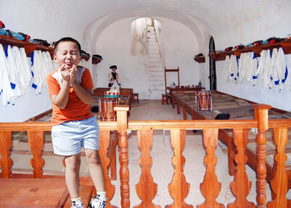 02-04-08_ Fort San Cristobal_Solider's Quarter սʿӪ-30001.jpg