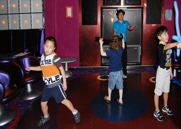 01-24-09_ Island Princess_Fun Zone a DJ Dance.jpg