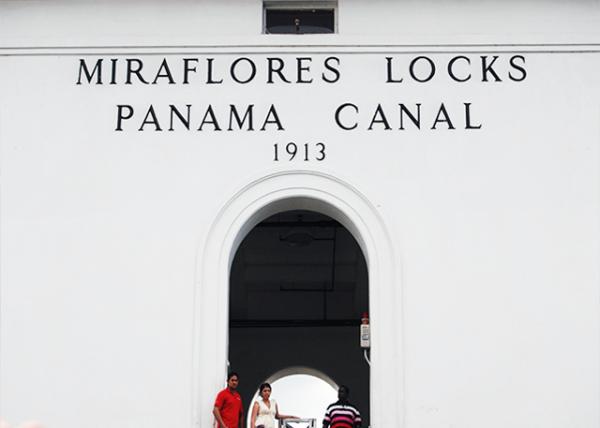 01-28-09_ Miraflores Lock Station.jpg