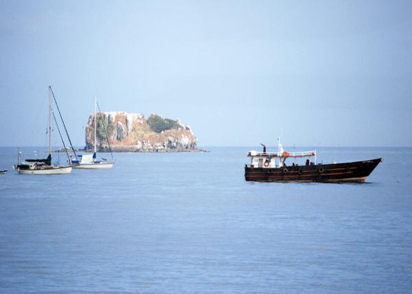 01-28-09_ Taboga Island 㵺0001.JPG