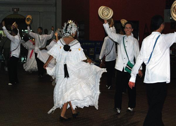 01-28-09_ El Tamborito @ Colon Port ¡ۡС赸0001.JPG