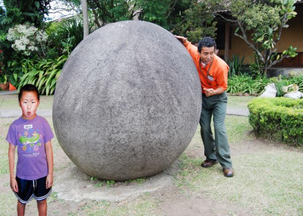 01-29-09_ Costa Rica Natl Museum_Diquis Stone Sphere, Pre-Columbian History ؾʯǰײʱ-10001.jpg