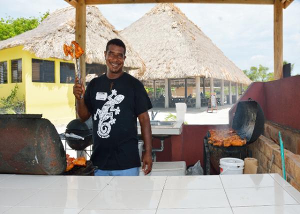 2014-08-05_Belize BBQ.jpg
