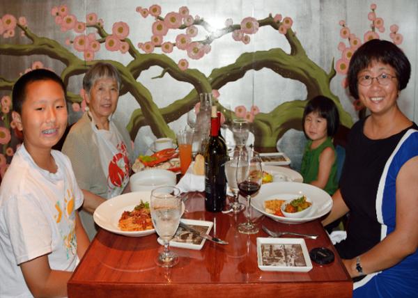 2014-08-05_Carnival Glory_Platinum Restaurent0001.JPG