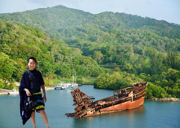2014-08-06_French Harbor of Roatan_Shipwreck -30001.jpg