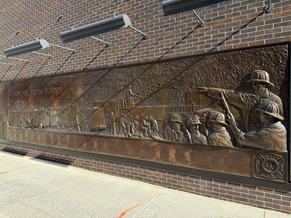 1757368817460916.jpg IMG_2225 (Custom).JPG