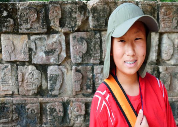 2014-11-03_Stone Skull Platform_Bas-Relief Carving w Human Skulls ͷƽ̨-10001M.jpg