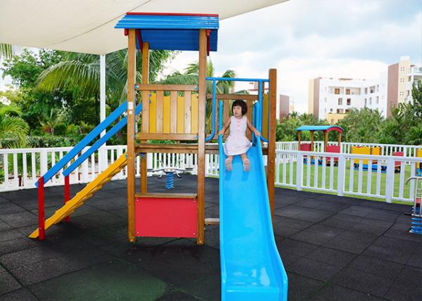 2014-11-03_Beloved Playa Mujeres_Slide.jpg