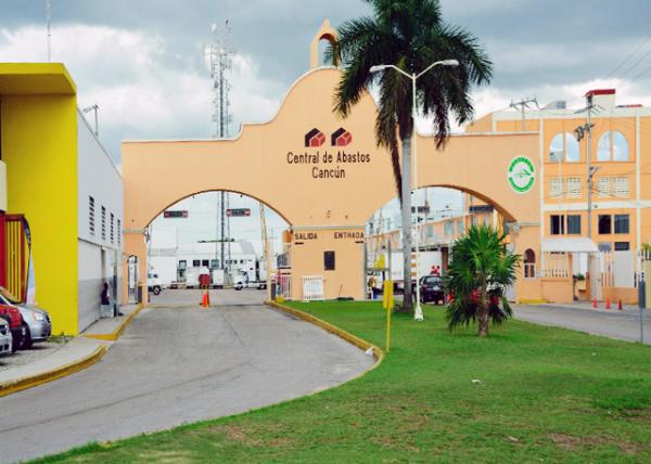2014-11-03_Cancun_Central de Abastos.jpg
